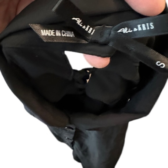 Ali & Kris Black Sheer Blouse - Picture 4 of 5